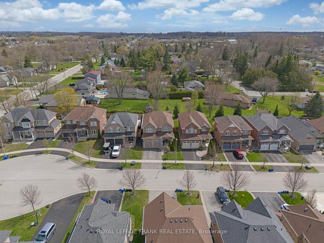 51 Skinner Crt, House detached with 4 bedrooms, 3 bathrooms and 4 parking in Clarington ON | Image 33