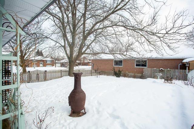 3 Daniel Crt, House detached with 3 bedrooms, 2 bathrooms and 3 parking in Kawartha Lakes ON | Image 29
