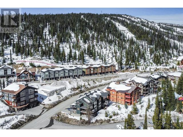 d - 5875 Snowpines Way, House attached with 4 bedrooms, 3 bathrooms and 2 parking in Kootenay Boundary E BC | Image 27