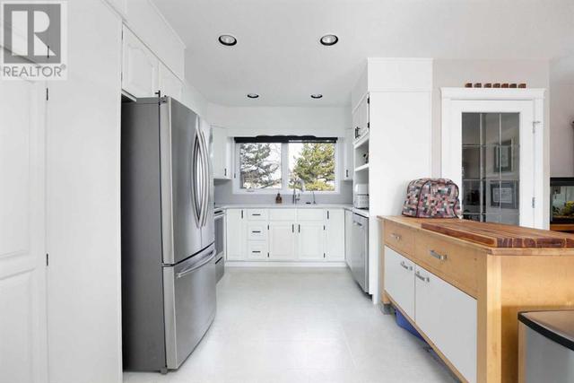 Freshly painted kitchen cabinets | Image 7