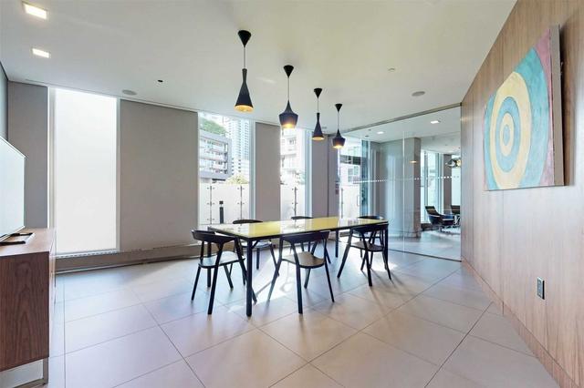 1905 - 80 Queens Wharf Rd, Condo with 1 bedrooms, 1 bathrooms and 0 parking in Toronto ON | Image 13