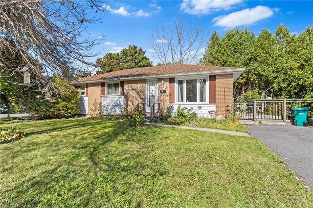 713 Clark Crescent, House detached with 4 bedrooms, 1 bathrooms and 4 parking in Kingston ON | Image 1
