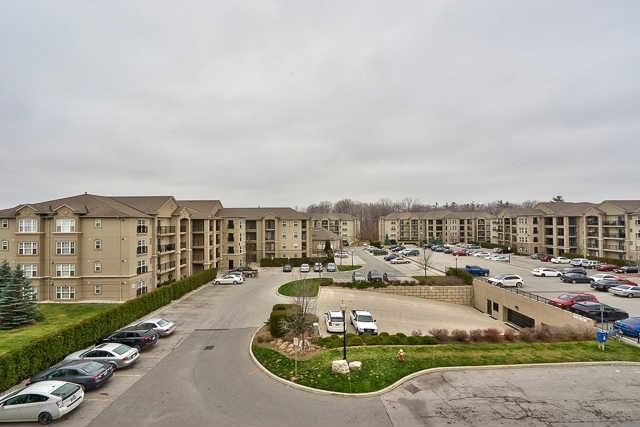 404 - 2045 Appleby Line, Condo with 1 bedrooms, 1 bathrooms and 1 parking in Burlington ON | Image 2