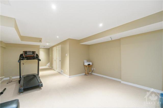 975 Gosnell Terrace, Townhouse with 4 bedrooms, 3 bathrooms and 3 parking in Ottawa ON | Image 25
