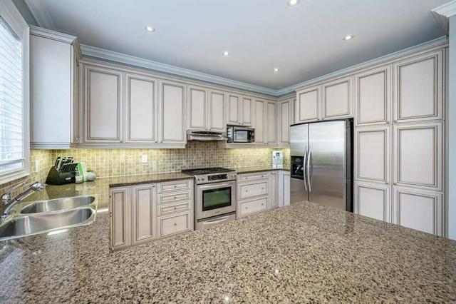 195 Beechtree Cres, House detached with 4 bedrooms, 5 bathrooms and 4 parking in Oakville ON | Image 11