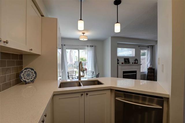 88 Zachary Pl, House attached with 3 bedrooms, 4 bathrooms and 3 parking in Whitby ON | Image 9