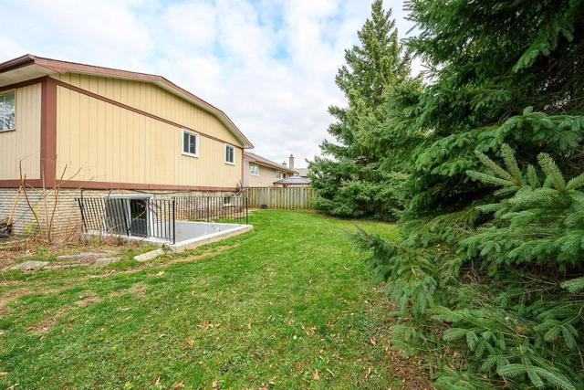 2398 Cavendish Dr, House detached with 3 bedrooms, 3 bathrooms and 4 parking in Burlington ON | Image 22