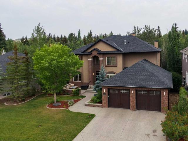 72 Discovery Valley Cove Sw, Home with 5 bedrooms, 5 bathrooms and 4 parking in Calgary AB | Image 2