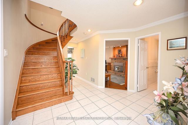 5205 Buttermill Crt, House detached with 4 bedrooms, 3 bathrooms and 4 parking in Mississauga ON | Image 33