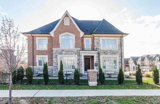 105 Annsleywood Crt, House detached with 4 bedrooms, 5 bathrooms and 7 parking in Vaughan ON | Image 1