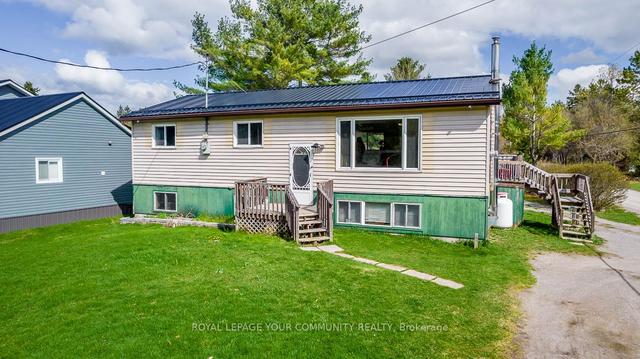 24 Oakwood Dr, House detached with 3 bedrooms, 2 bathrooms and 4 parking in Kawartha Lakes ON | Image 25