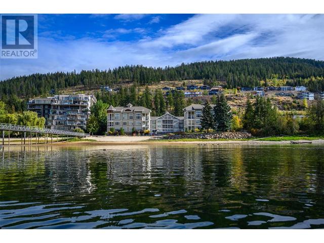 302 - 302 Mara Lake Lane, Condo with 3 bedrooms, 3 bathrooms and 2 parking in Sicamous BC | Image 4