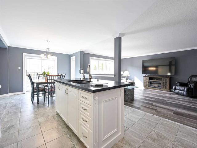 100 Sawmill Valley Dr, House semidetached with 3 bedrooms, 4 bathrooms and 3 parking in Newmarket ON | Image 38