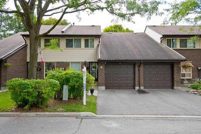 44 - 155 Glovers Rd, Townhouse with 3 bedrooms, 2 bathrooms and 1 parking in Oshawa ON | Image 1
