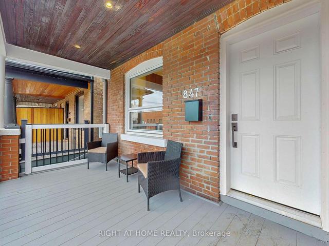 847 Gladstone Ave, House semidetached with 3 bedrooms, 2 bathrooms and 0 parking in Toronto ON | Image 34