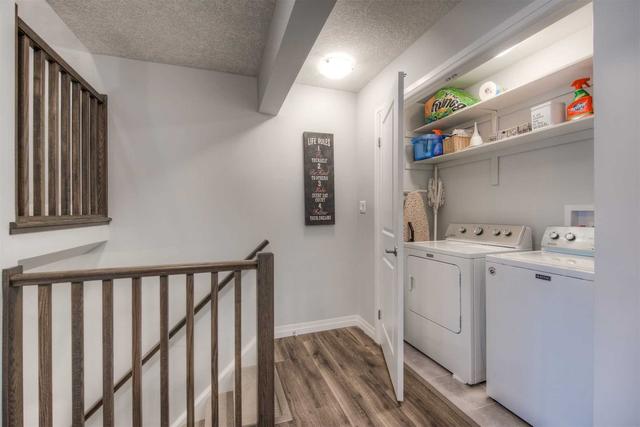 518 Wismer St, House attached with 3 bedrooms, 3 bathrooms and 3 parking in Waterloo ON | Image 13