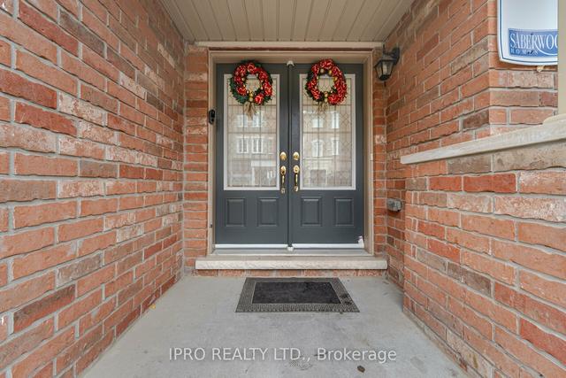 9 Hobart Gdns, House attached with 3 bedrooms, 5 bathrooms and 2 parking in Brampton ON | Image 34