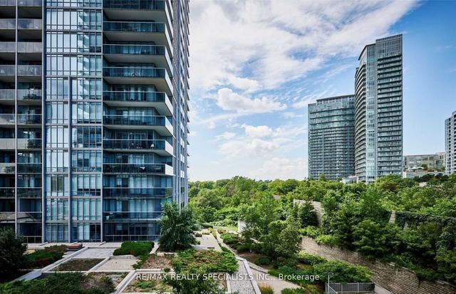 516 - 90 Park Lawn Rd, Condo with 2 bedrooms, 2 bathrooms and 1 parking in Toronto ON | Image 8