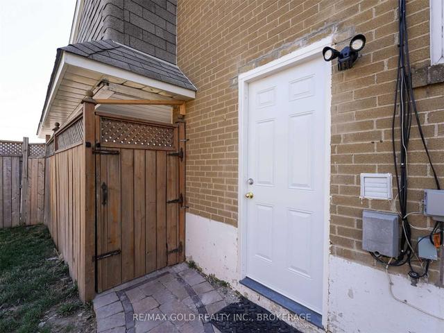 1324 Poprad Ave, House semidetached with 3 bedrooms, 3 bathrooms and 5 parking in Pickering ON | Image 26