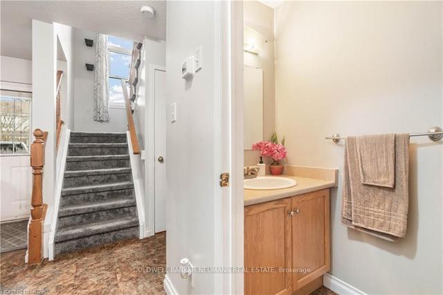17 - 240 London Rd W, Townhouse with 3 bedrooms, 2 bathrooms and 1 parking in Guelph ON | Image 19
