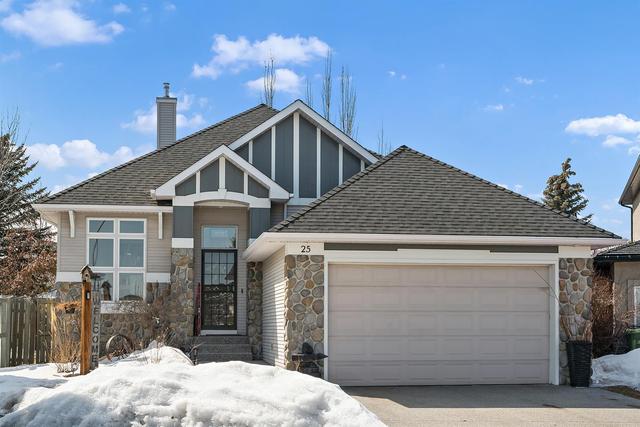 25 Simcoe Bay Sw, House detached with 3 bedrooms, 3 bathrooms and 4 parking in Calgary AB | Image 1