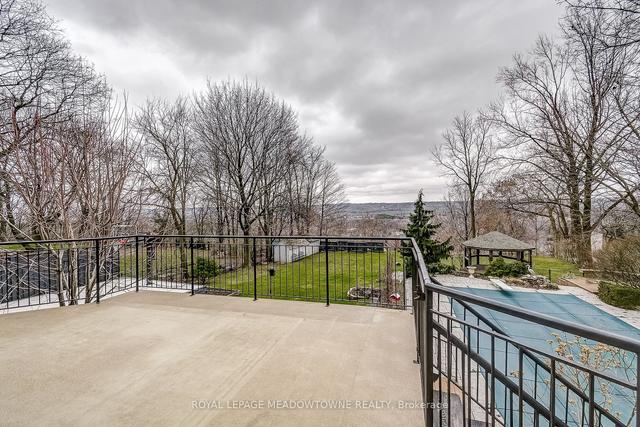 34 Maple Ave, House detached with 4 bedrooms, 5 bathrooms and 8 parking in Hamilton ON | Image 31