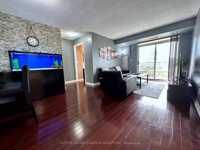 835 - 3888 Duke Of York Blvd, Condo with 2 bedrooms, 2 bathrooms and 1 parking in Mississauga ON | Image 30