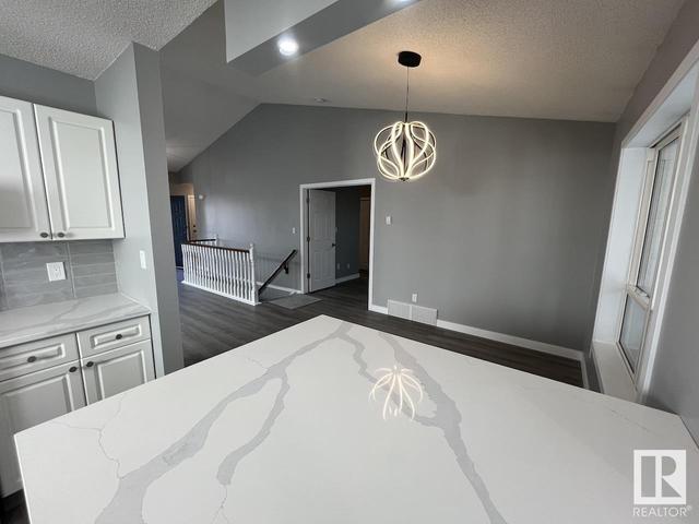 24 - 9718 176 St Nw, House semidetached with 3 bedrooms, 3 bathrooms and 2 parking in Edmonton AB | Image 24