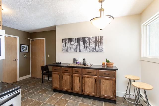 302 - 7031 Gray Drive, Condo with 1 bedrooms, 1 bathrooms and 1 parking in Red Deer AB | Image 5