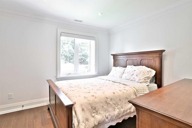 320 Rosemary Rd, House detached with 4 bedrooms, 3 bathrooms and 6 parking in Toronto ON | Image 10