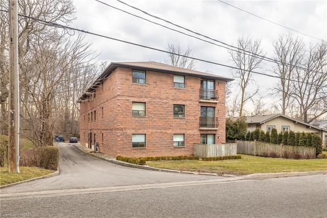 101 - 78 Welland Street N, House attached with 2 bedrooms, 1 bathrooms and 1 parking in Thorold ON | Image 12