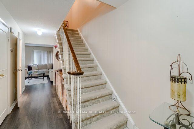 3 - 2226 Upper Middle Rd E, Townhouse with 3 bedrooms, 4 bathrooms and 2 parking in Burlington ON | Image 15