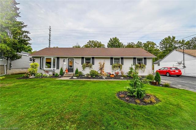 626 Oakes Drive, House detached with 3 bedrooms, 1 bathrooms and 8 parking in Fort Erie ON | Image 24