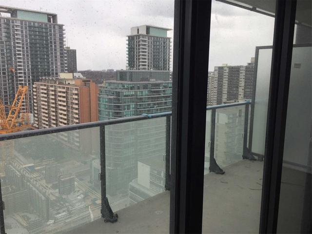 1501 - 185 Roehampton Ave, Condo with 2 bedrooms, 2 bathrooms and 0 parking in Toronto ON | Image 15
