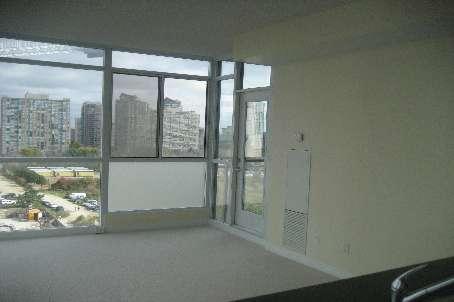 905 - 225 Webb Dr, Condo with 1 bedrooms, 1 bathrooms and 1 parking in Mississauga ON | Image 5