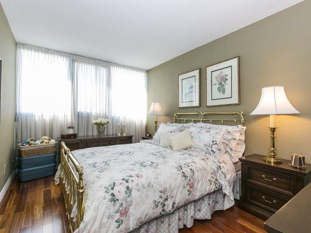 1004 - 1333 Bloor St, Condo with 3 bedrooms, 2 bathrooms and 1 parking in Mississauga ON | Image 15