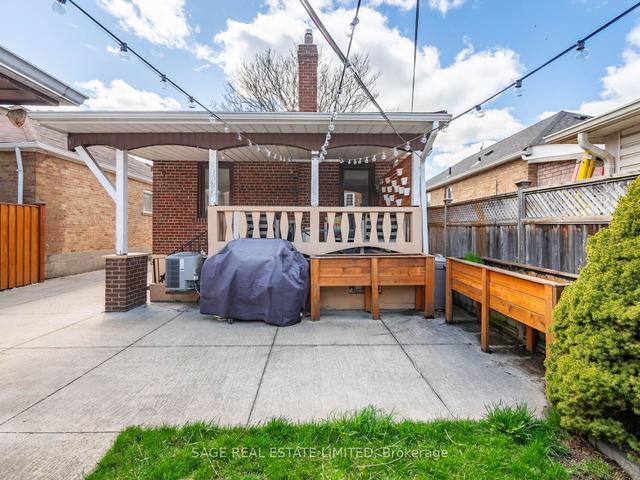 505 Caledonia Rd, House detached with 2 bedrooms, 2 bathrooms and 4 parking in Toronto ON | Image 33
