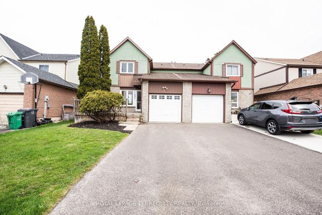 36 Sparklett Cres, House semidetached with 3 bedrooms, 3 bathrooms and 2 parking in Brampton ON | Image 1