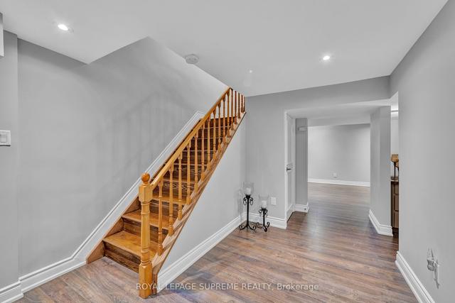 221 Gracefield Ave, House detached with 4 bedrooms, 4 bathrooms and 5 parking in Toronto ON | Image 25