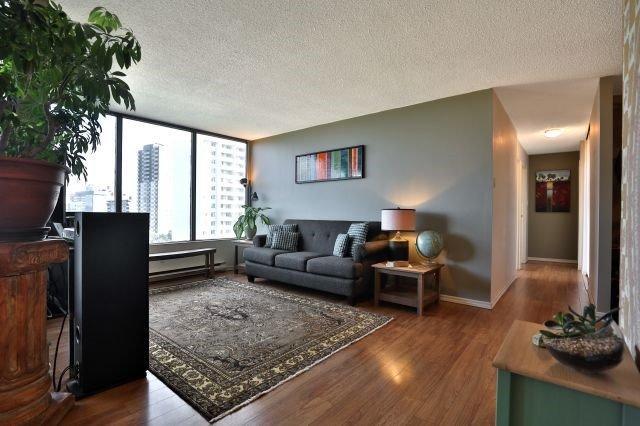 1002 - 75 Queen St N, Condo with 2 bedrooms, 1 bathrooms and 1 parking in Hamilton ON | Image 1