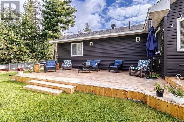 1229 Airport Rd, House detached with 3 bedrooms, 1 bathrooms and null parking in Sault Ste. Marie ON | Image 6