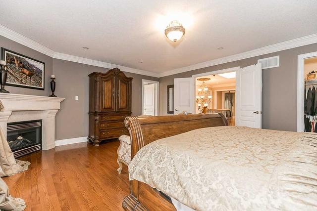 37 Little Ashley Dr, House detached with 4 bedrooms, 5 bathrooms and 6 parking in Vaughan ON | Image 13