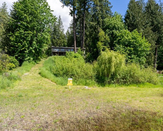 7484 Highway 3a, House detached with 4 bedrooms, 3 bathrooms and null parking in Central Kootenay E BC | Image 63