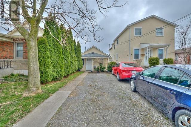 5499 Desson Avenue, House attached with 3 bedrooms, 2 bathrooms and 4 parking in Niagara Falls ON | Image 3
