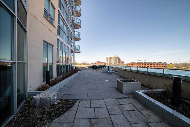 1609 - 9 George St, Condo with 2 bedrooms, 2 bathrooms and 1 parking in Brampton ON | Image 9