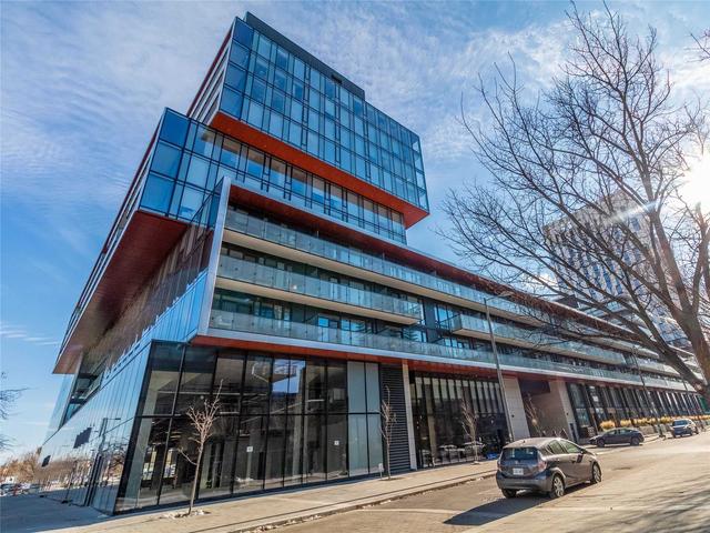 n702 - 35 Rolling Mills Rd, Condo with 3 bedrooms, 2 bathrooms and 1 parking in Toronto ON | Image 1