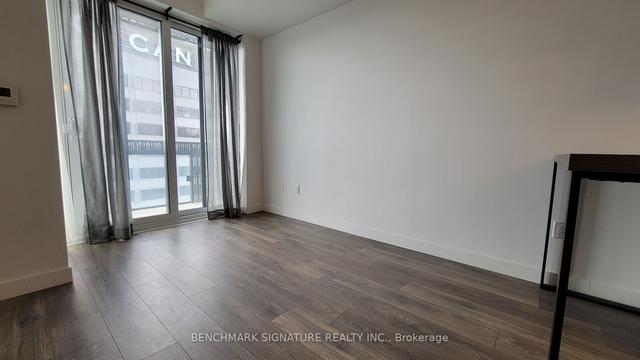 3003 - 8 Eglinton Ave E, Condo with 1 bedrooms, 1 bathrooms and 0 parking in Toronto ON | Image 9