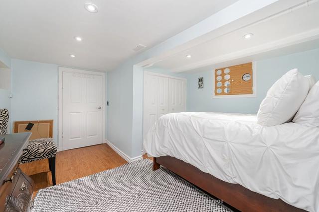 524 Salem Ave N, House detached with 2 bedrooms, 2 bathrooms and 2 parking in Toronto ON | Image 24
