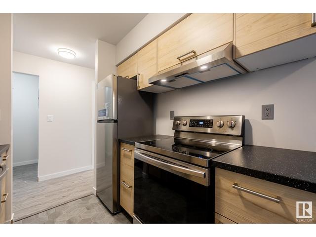 103 - 10604 110 Av Nw, Condo with 1 bedrooms, 1 bathrooms and 1 parking in Edmonton AB | Image 3