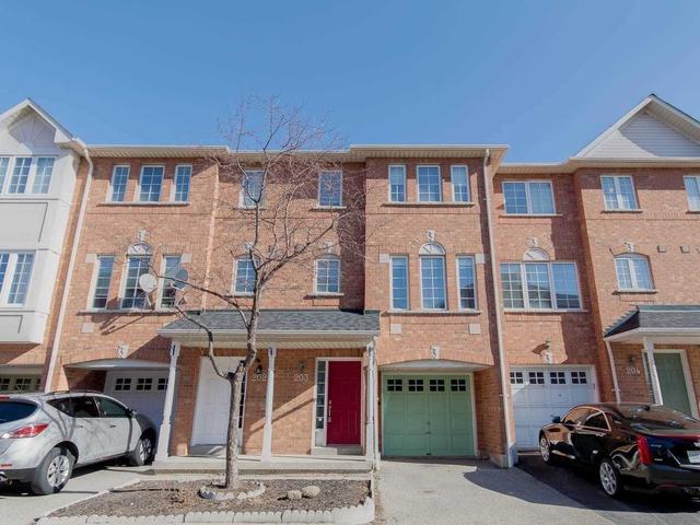 203 - 80 Acorn Pl, Townhouse with 3 bedrooms, 3 bathrooms and 2 parking in Mississauga ON | Image 12